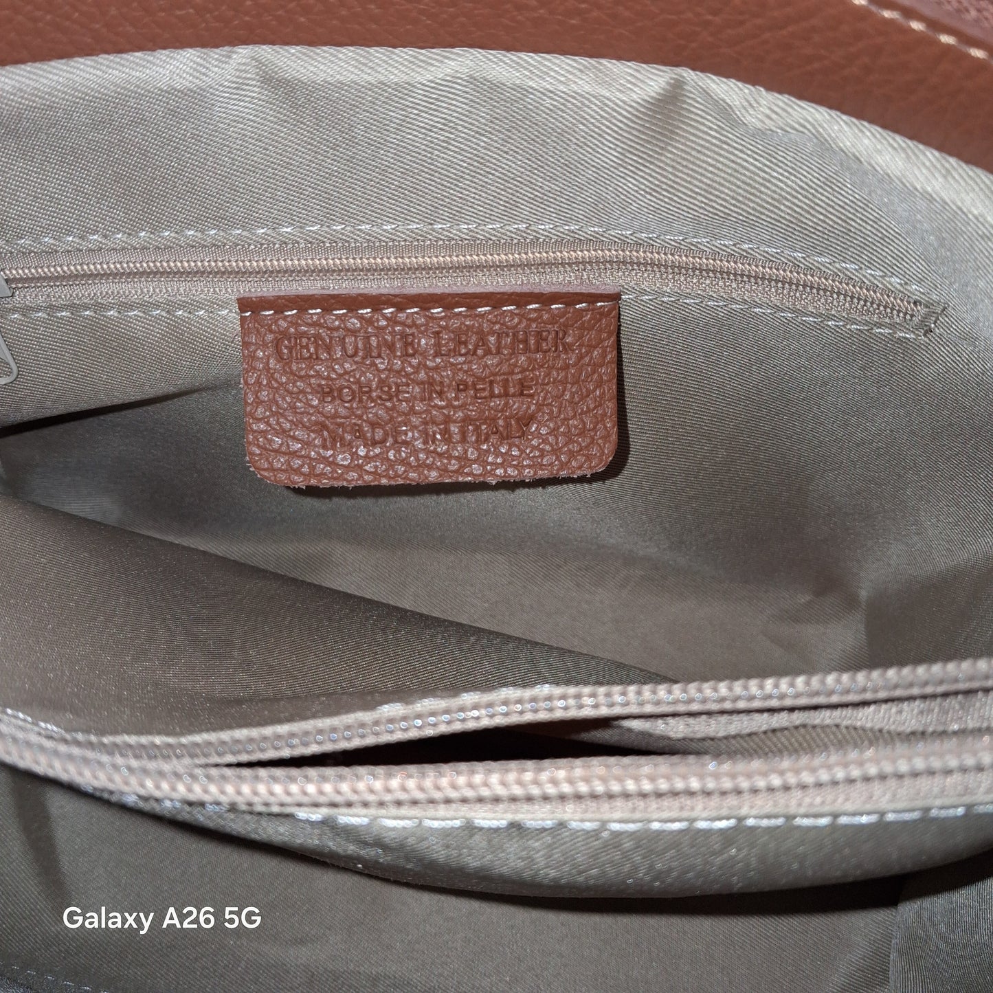 Borsa in Vera Pelle Martellata con Tracolla - GrazieGio - GrazieGio